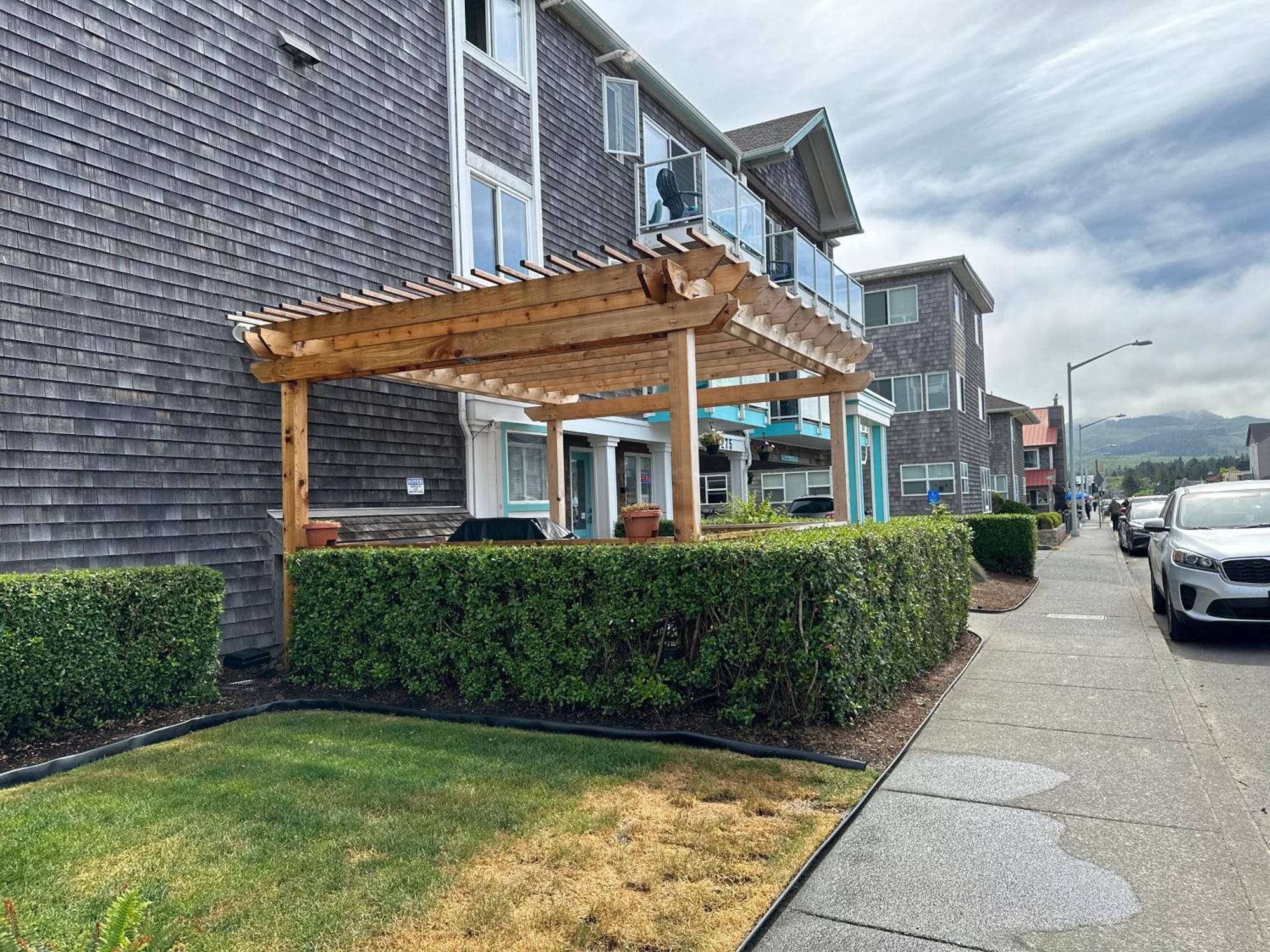Inn At The Shore Seaside Bagian luar foto