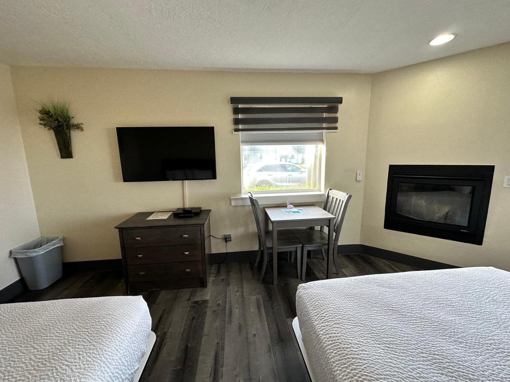 Inn At The Shore Seaside Bagian luar foto