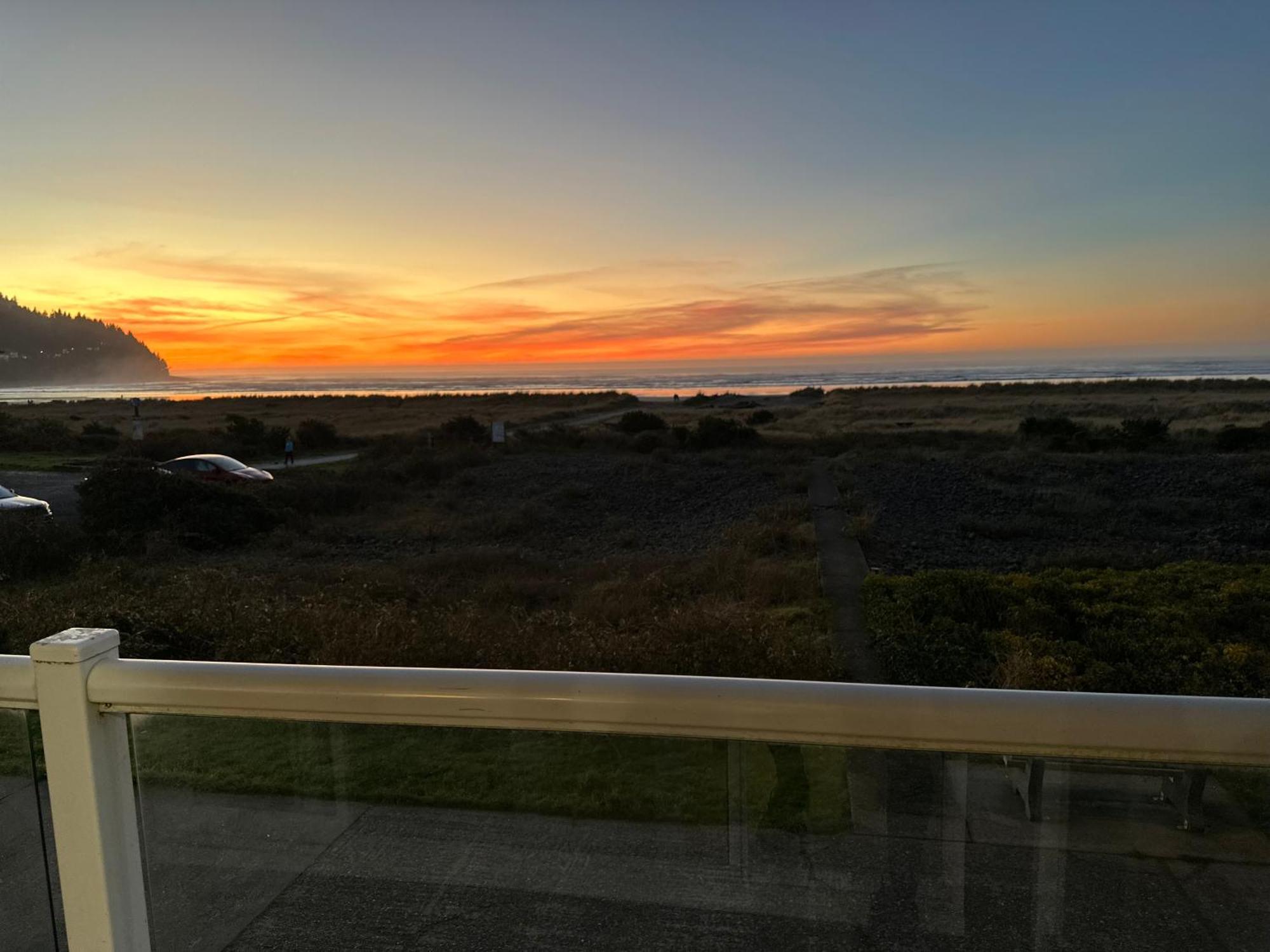 Inn At The Shore Seaside Bagian luar foto